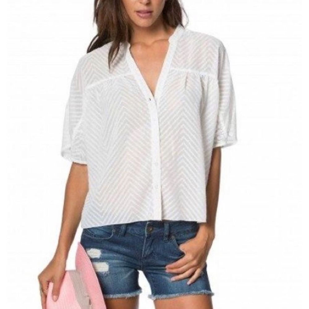 O’Neill Cornelia blouse or excellent beach coverup. White Sheer Zigzag Detail. B